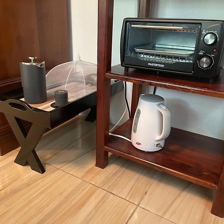 Centrally Located Room - 5 ポート・アントニオ エクステリア 写真