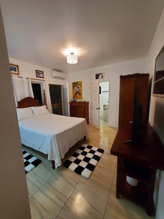 Centrally Located Room - 5 ポート・アントニオ エクステリア 写真