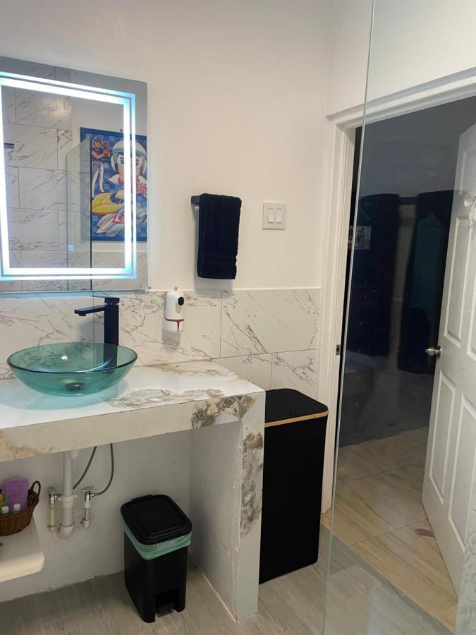 Centrally Located Room - 5 ポート・アントニオ エクステリア 写真